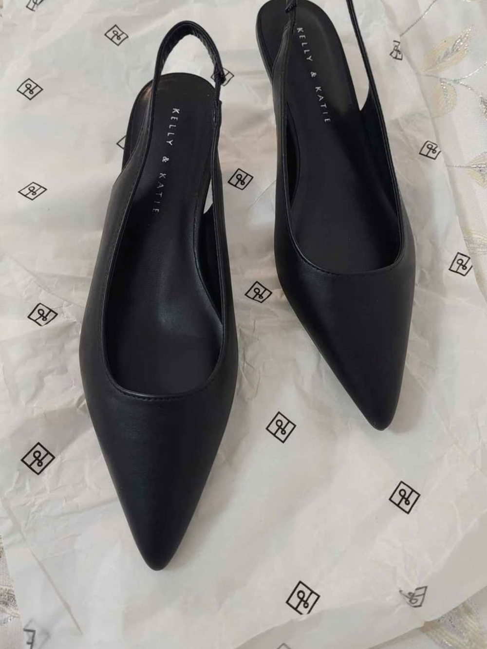 Kelly & Katie Black Pointed Slingback Kitten Heels Size 39EU